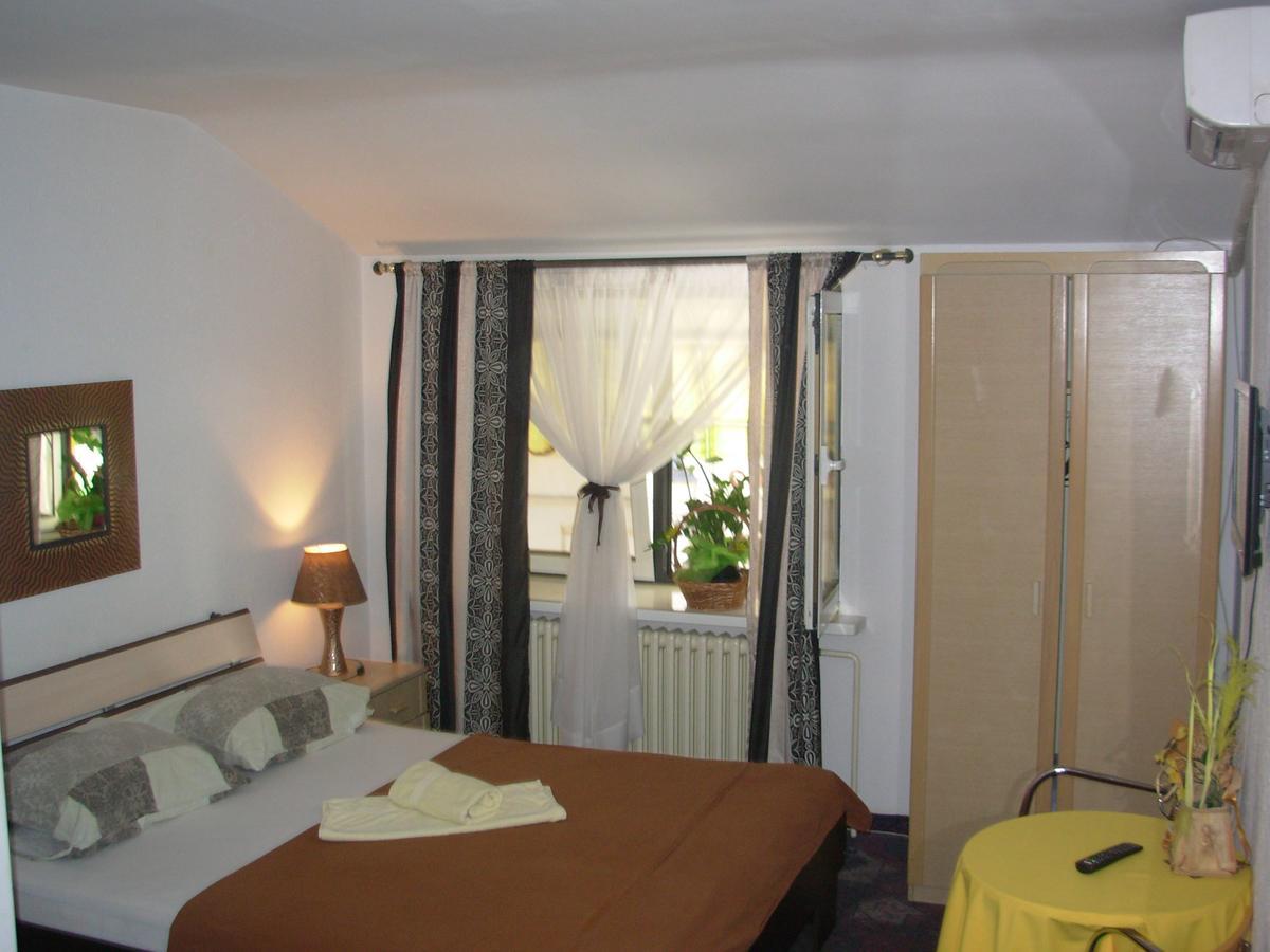 Hostel 021 Νόβι Σαντ Εξωτερικό φωτογραφία